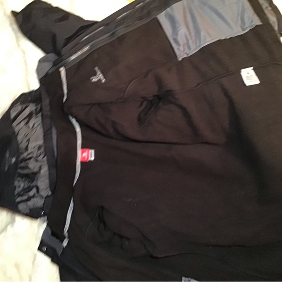 Camelcrown black ski jacket size large - Picture 8 of 11